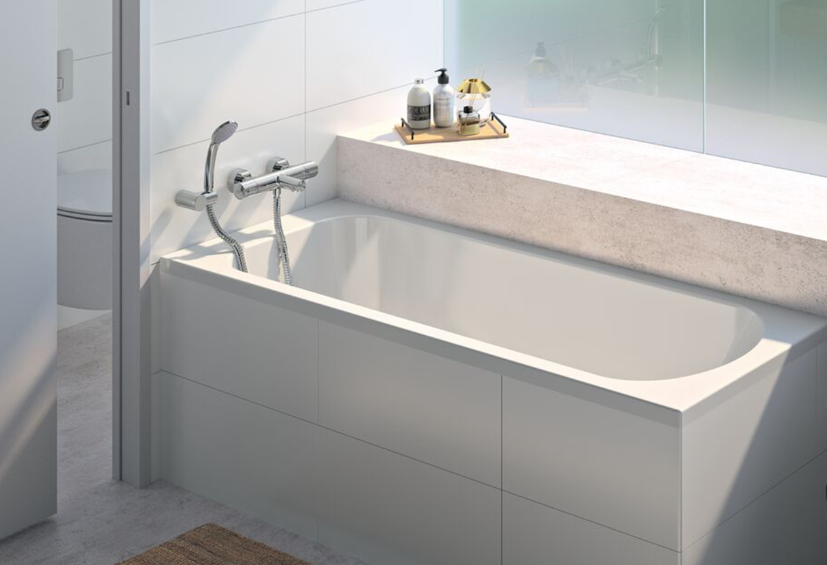 To σετ τοποθετημένο σε μια μπανιέρα